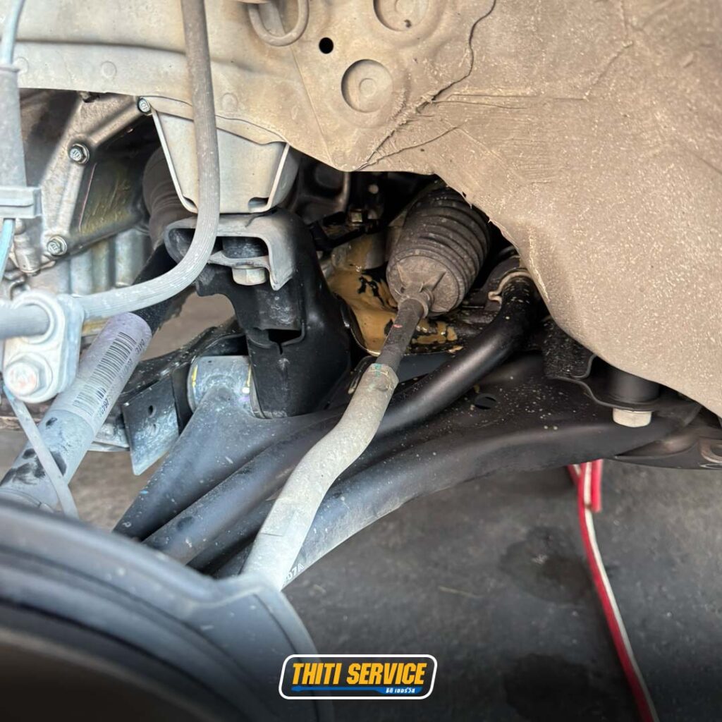 Honda-BRV-รถสั่นความเร็วสูง-เพลาขับดัง-เปลี่ยนยางกันฝุ่นเพลา-เติมน้ำมันเกียร์CVT-ThitiService-TS2569_0118-4