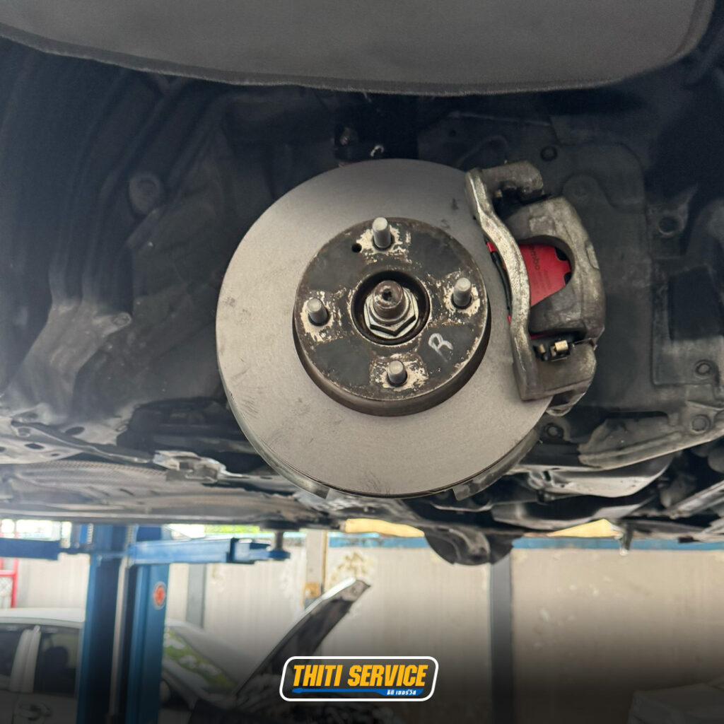 Mazda2-เปลี่ยนน้ำมันเครื่อง-เปลี่ยนโช้คอัพ-เปลี่ยนผ้าดิสเบรกBrembo-ThitiService-TS2569-0112-6