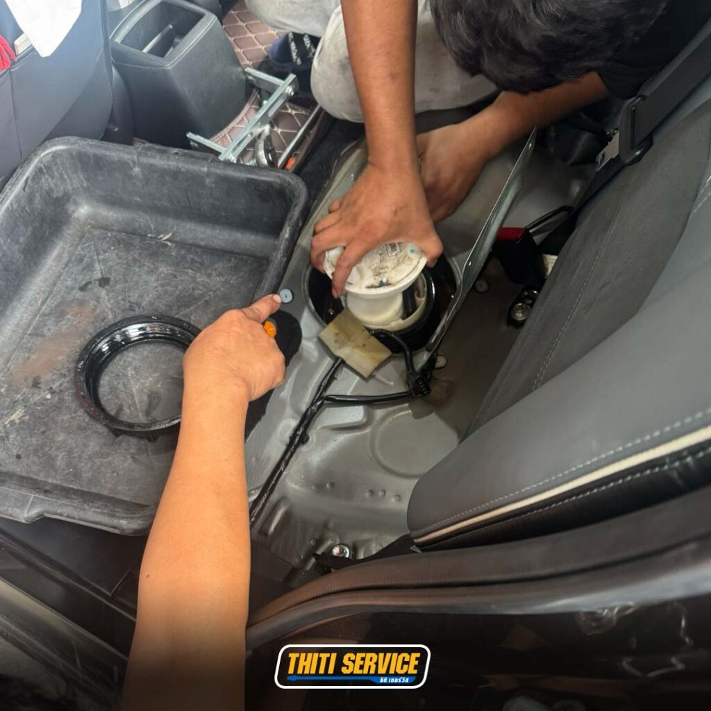 ธิติเซอร์วิส - อู่ซ่อมรถยนต์ กาญจนบุรี-TS2569_0183-mazda2 ลูกปืนล้อหลัง-ปีกนกหน้า-2-1